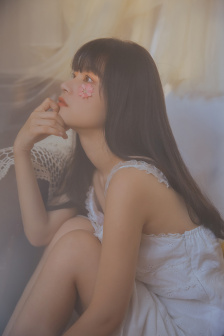 纳西妲坐旅行者的胡萝卜小说